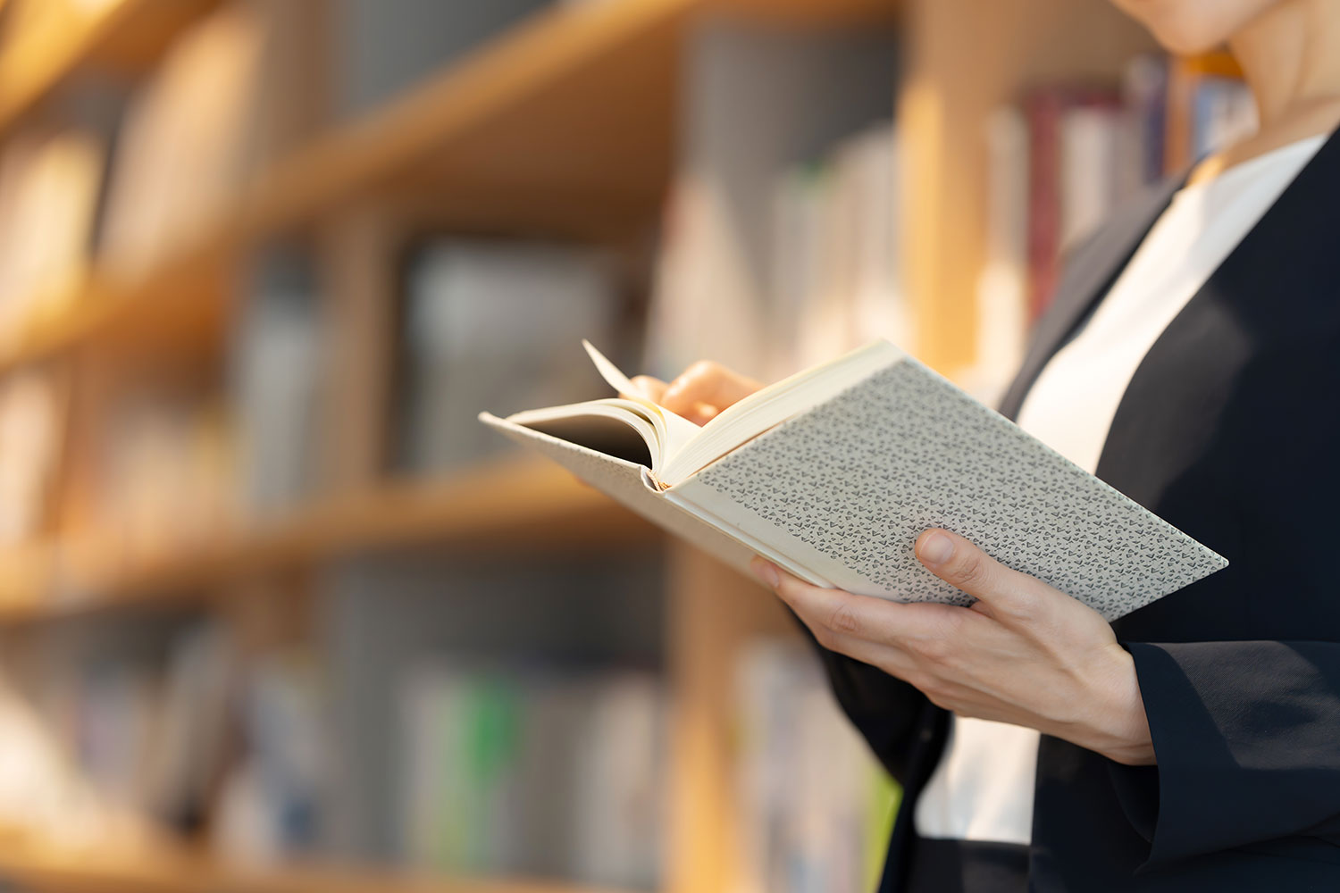 戦争犯罪と闘う 国際刑事裁判所は屈しない